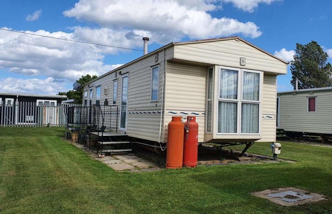 King'S Caravan Park, Caravan To Sleep 6 People Chapel Saint Leonards Kültér fotó